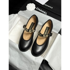 Chanel Low Shoes